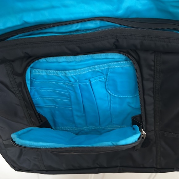 Quiksilver brand black messenger bag big size - Picture 6 of 6